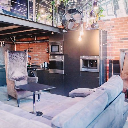 Апартаменты Loft Przedzalnia Жирардув Экстерьер фото